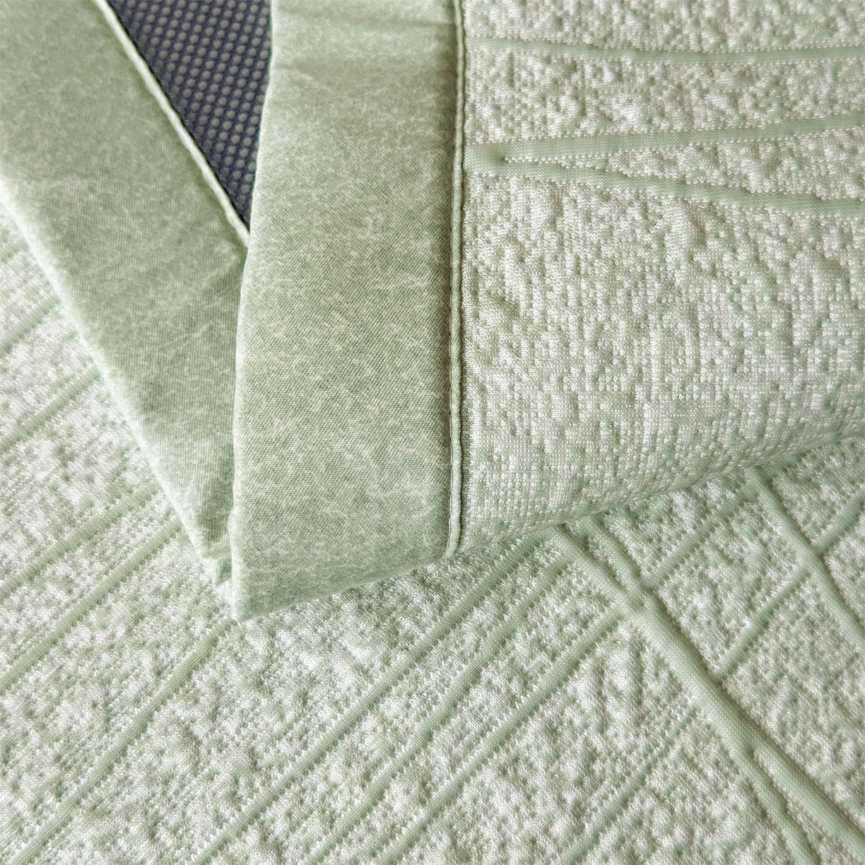 91家纺网 家纺一手货源 找家纺 耐思家纺 2026新款复合三明治PE乙纶提花冰豆豆凉席罗马曲线系列（提供买家秀） 罗马曲线-绿床席款