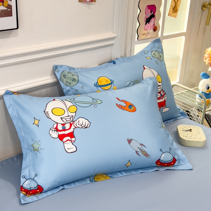 91家纺网 家纺一手货源 找家纺 云恋家纺 2026新款正版授权卡通冰丝夏凉被夏被空调被四件套 夏被-奥特曼降临