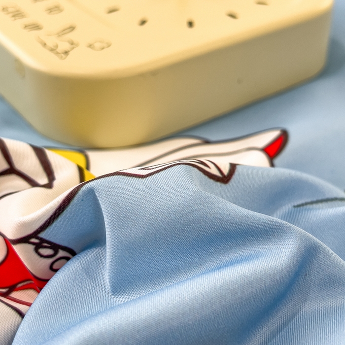 91家纺网 家纺一手货源 找家纺 云恋家纺 2026新款正版授权卡通冰丝夏凉被夏被空调被四件套 夏被-奥特曼降临