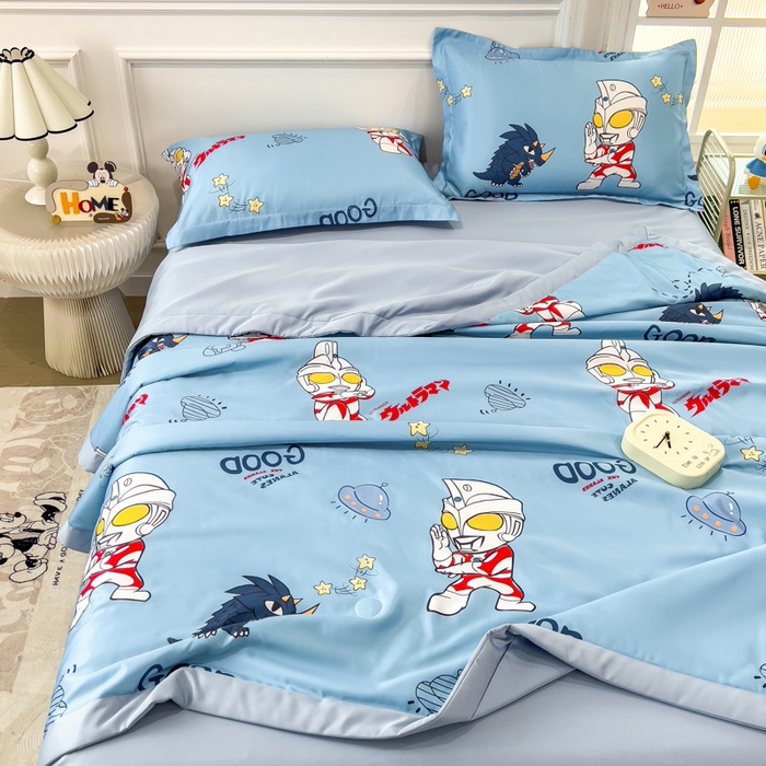 91家纺网 家纺一手货源 找家纺 云恋家纺 2026新款正版授权卡通冰丝夏凉被夏被空调被四件套 夏被-奥特曼打怪兽