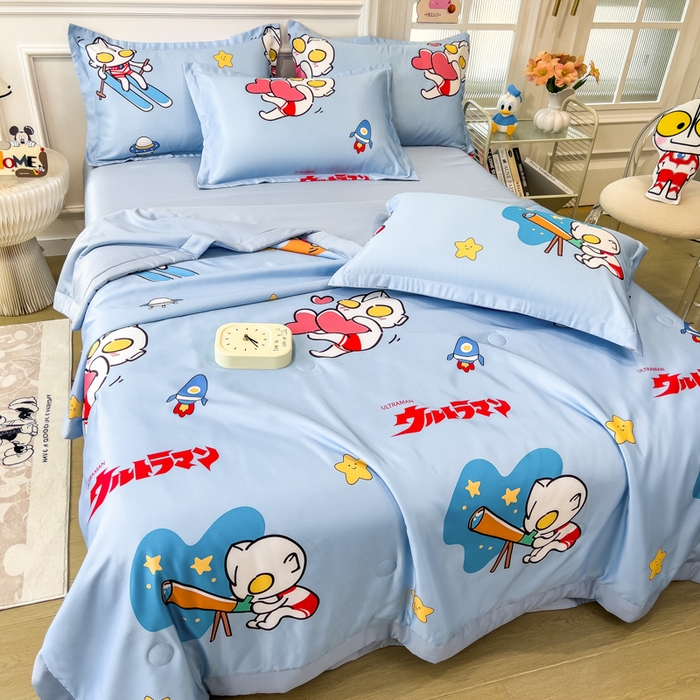 91家纺网 家纺一手货源 找家纺 云恋家纺 2026新款正版授权卡通冰丝夏凉被夏被空调被四件套 夏被-奥特曼科学家