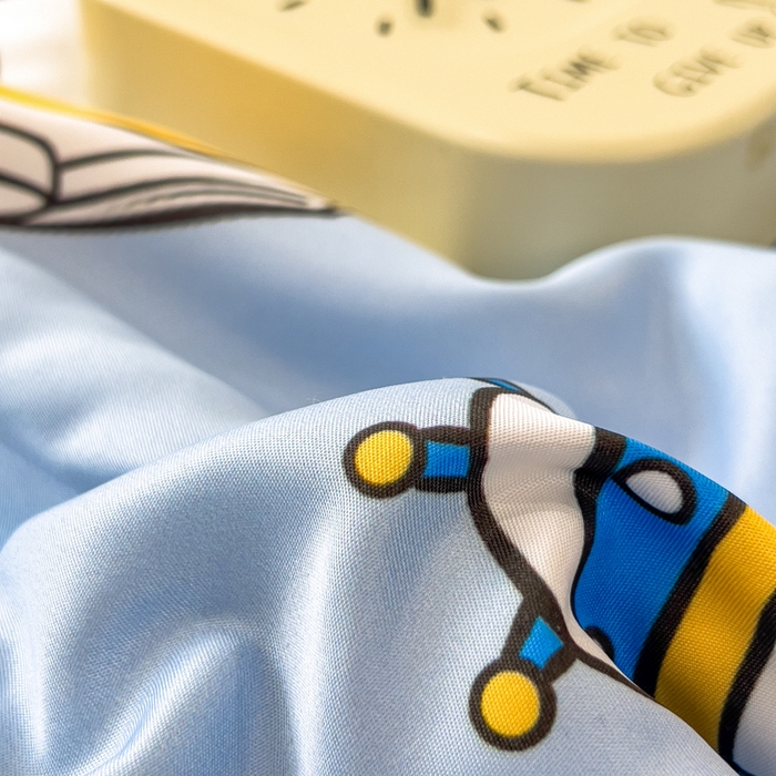 91家纺网 家纺一手货源 找家纺 云恋家纺 2026新款正版授权卡通冰丝夏凉被夏被空调被四件套 夏被-功夫奥特曼