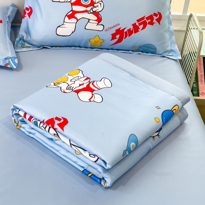 91家纺网 家纺一手货源 找家纺 云恋家纺 2026新款正版授权卡通冰丝夏凉被夏被空调被四件套 夏被-功夫奥特曼