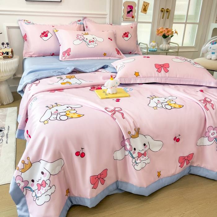 91家纺网 家纺一手货源 找家纺 云恋家纺 2026新款正版授权卡通冰丝夏凉被夏被空调被四件套 夏被-蝴蝶结大耳狗