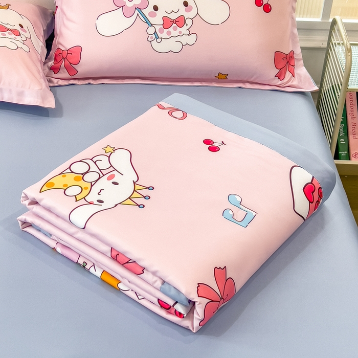 91家纺网 家纺一手货源 找家纺 云恋家纺 2026新款正版授权卡通冰丝夏凉被夏被空调被四件套 夏被-蝴蝶结大耳狗