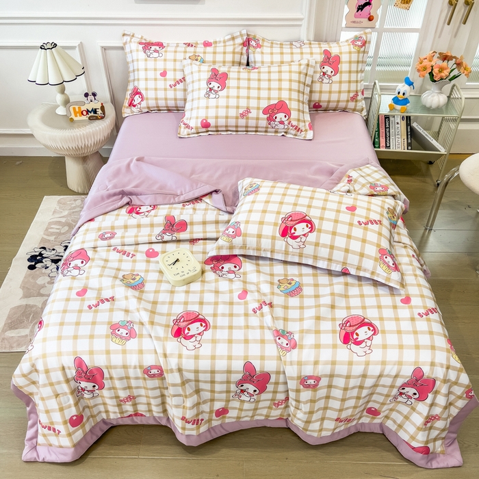 91家纺网 家纺一手货源 找家纺 云恋家纺 2026新款正版授权卡通冰丝夏凉被夏被空调被四件套 夏被-格格美乐蒂