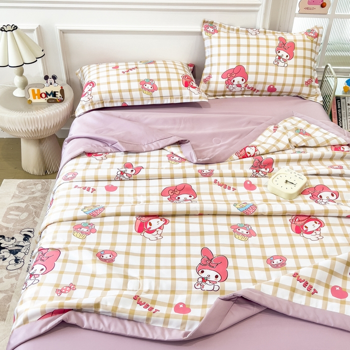 91家纺网 家纺一手货源 找家纺 云恋家纺 2026新款正版授权卡通冰丝夏凉被夏被空调被四件套 夏被-格格美乐蒂