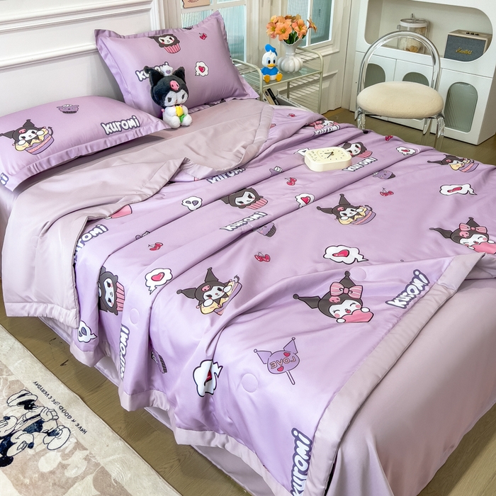 91家纺网 家纺一手货源 找家纺 云恋家纺 2026新款正版授权卡通冰丝夏凉被夏被空调被四件套 夏被-心心库洛米