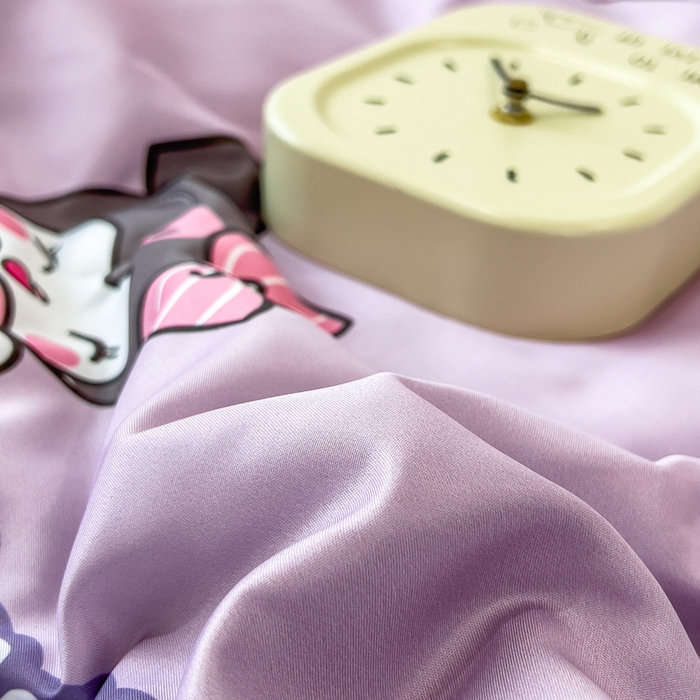 91家纺网 家纺一手货源 找家纺 云恋家纺 2026新款正版授权卡通冰丝夏凉被夏被空调被四件套 夏被-心心库洛米