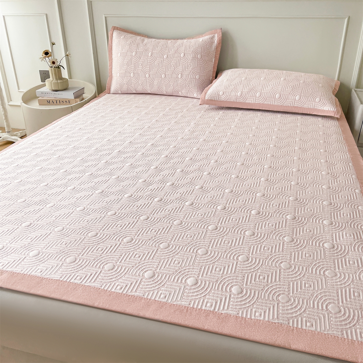 91家纺网 家纺一手货源 找家纺 耐思家纺 2026新款高端三明治硅胶复合PE乙纶提花冰豆豆凉席空调席韩版NIS系列（提供买家秀）床席款 韩INS-方圆粉