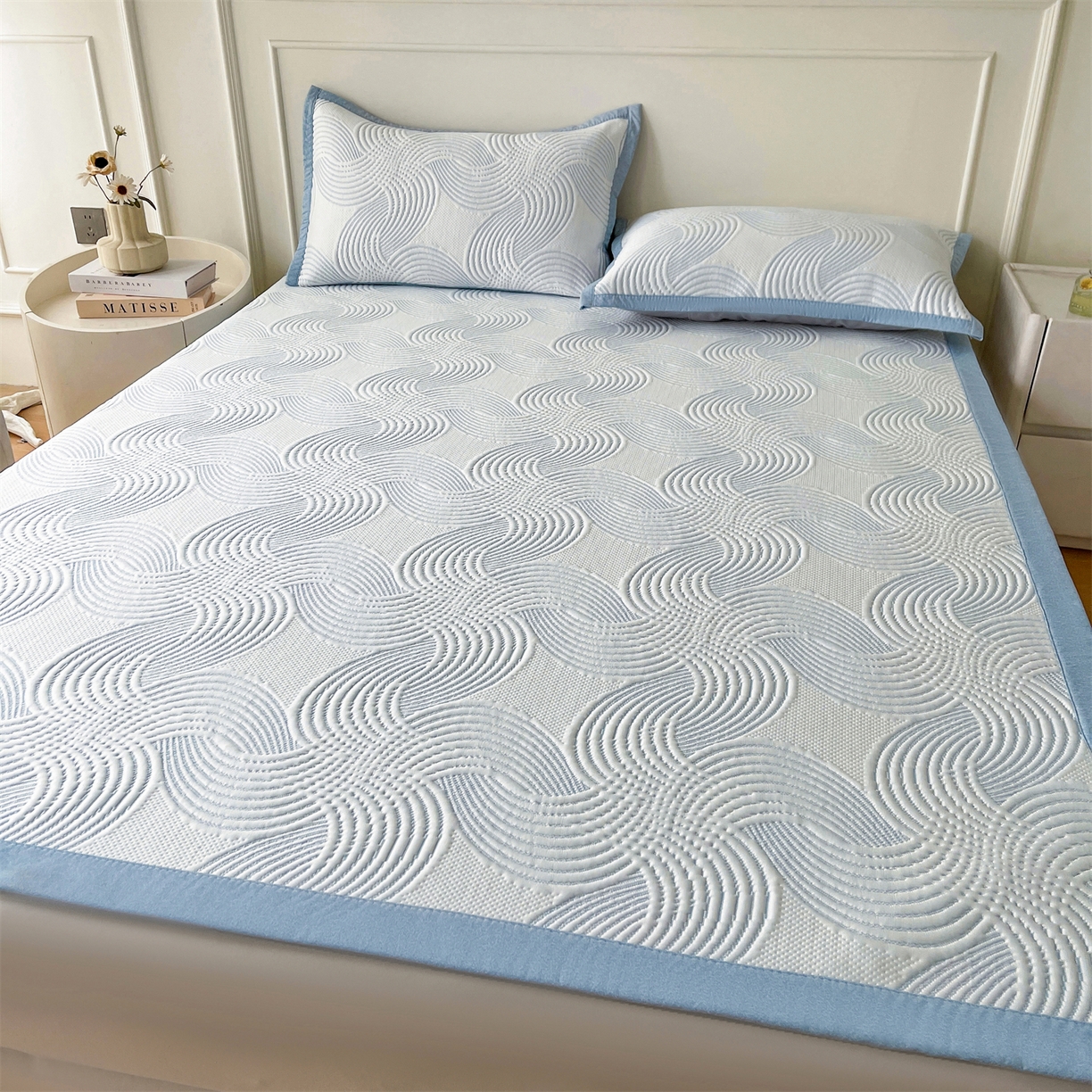 91家纺网 家纺一手货源 找家纺 耐思家纺 2026新款高端三明治硅胶复合PE乙纶提花冰豆豆凉席空调席韩版NIS系列（提供买家秀）床席款 韩INS-回川蓝