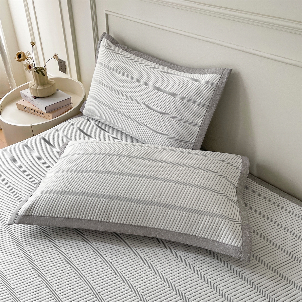 91家纺网 家纺一手货源 找家纺 耐思家纺 2026新款高端三明治硅胶复合PE乙纶提花冰豆豆凉席空调席韩版NIS系列（提供买家秀）床席款 韩INS-韩结