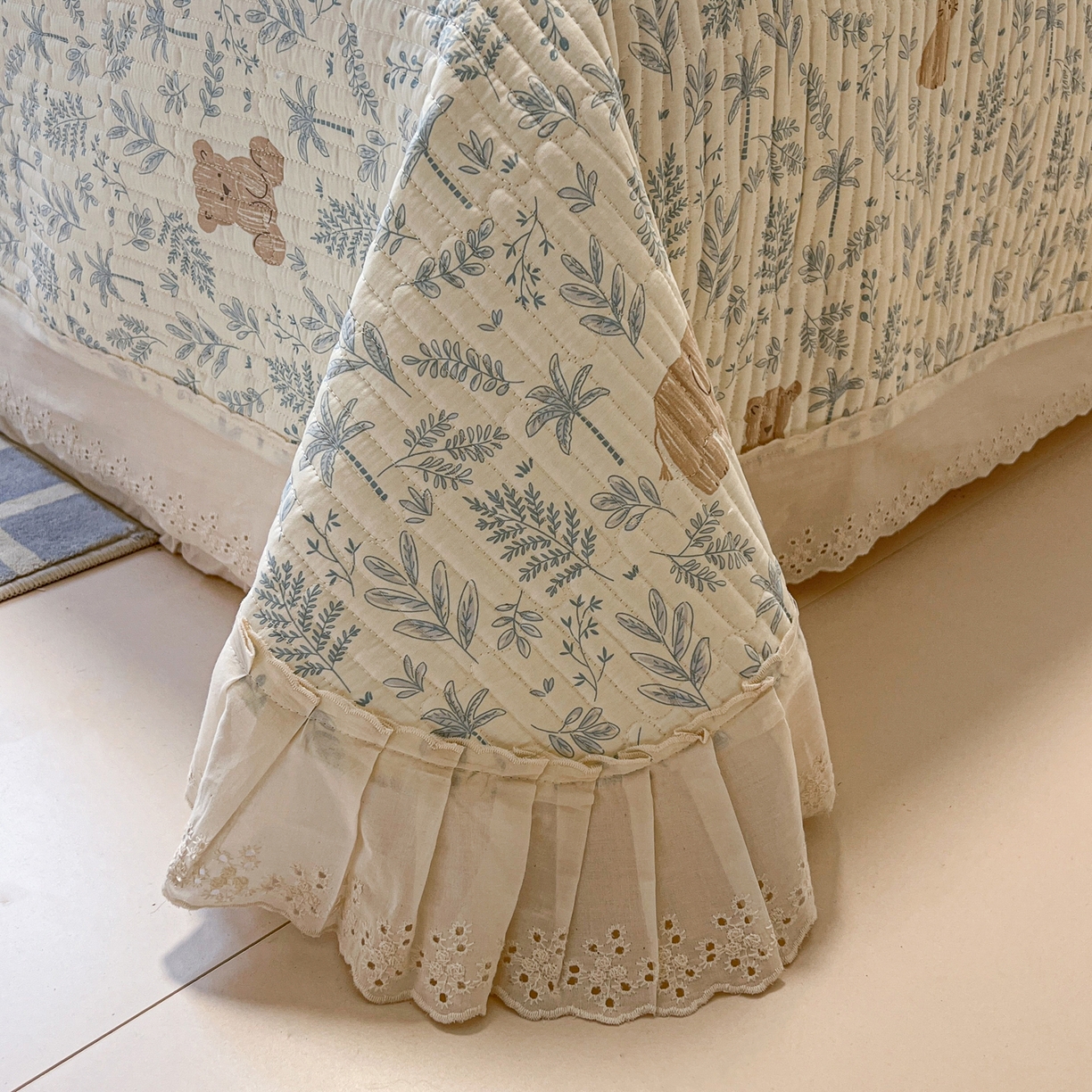 91家纺网 家纺一手货源 找家纺 舒居家纺 2026春夏新款花边款全棉印花单床盖 床盖单件（第一批） 森林小镇