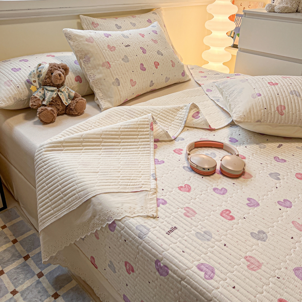 91家纺网 家纺一手货源 找家纺 舒居家纺 2026春夏新款花边款全棉印花单床盖 床盖单件（第一批） 彩色爱心