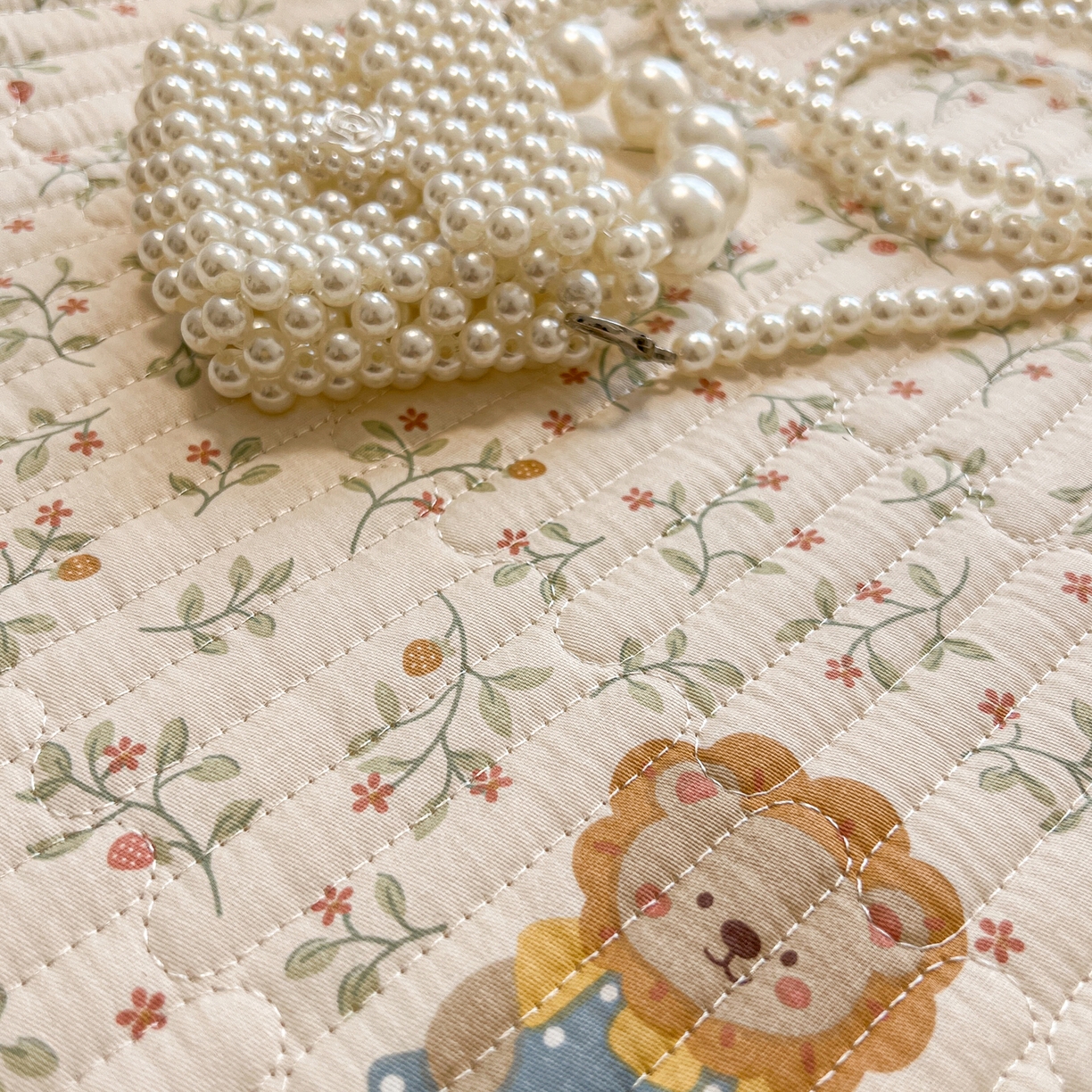 91家纺网 家纺一手货源 找家纺 舒居家纺 2026春夏新款花边款全棉印花单床盖 床盖单件（第一批） 萌系乐园