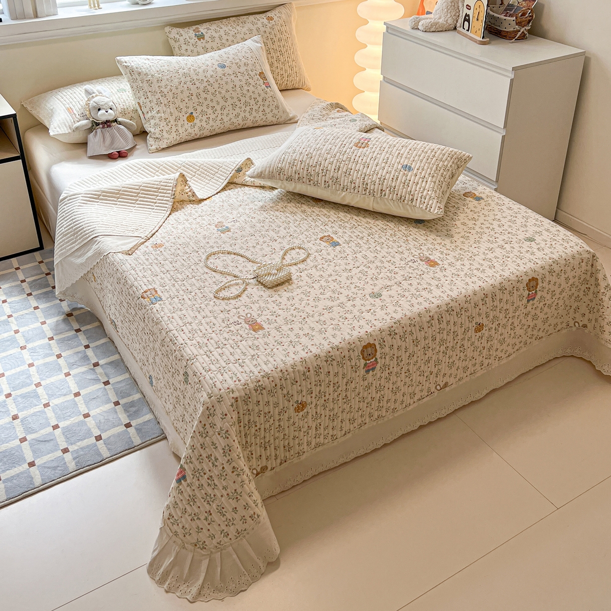 91家纺网 家纺一手货源 找家纺 舒居家纺 2026春夏新款花边款全棉印花单床盖 床盖单件（第一批） 萌系乐园