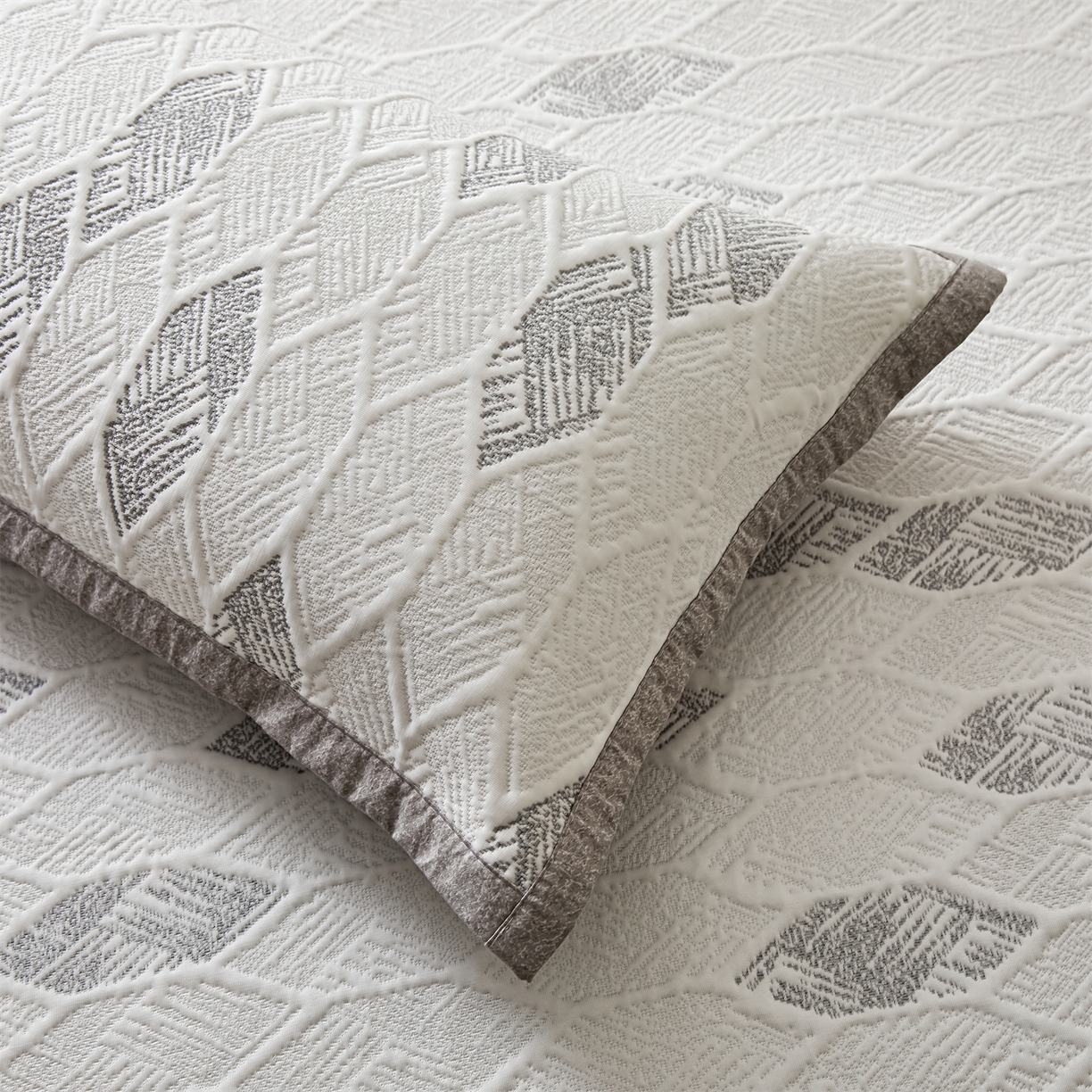 91家纺网 家纺一手货源 找家纺 （总）耐思家纺 2026新款高端三明治硅胶复合PE乙纶提花冰豆豆凉席空调席韩版NIS系列（提供买家秀）床笠款