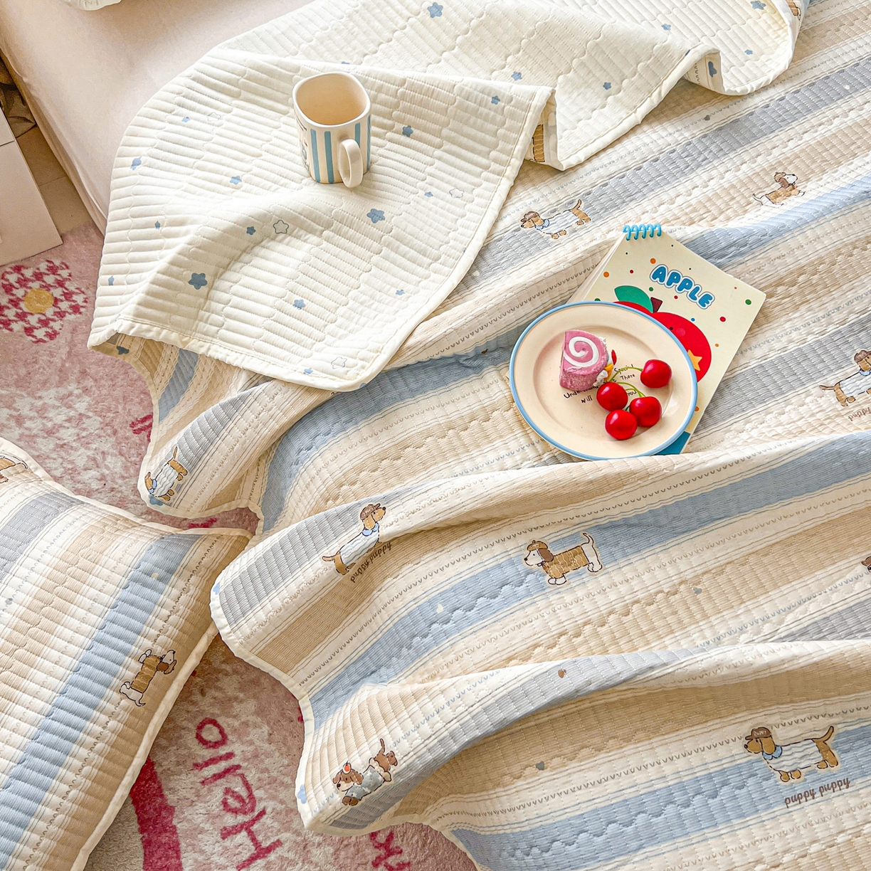 91家纺网 家纺一手货源 找家纺 舒居家纺 2026春夏新款双面全棉单床盖 床盖单件 奔跑小狗