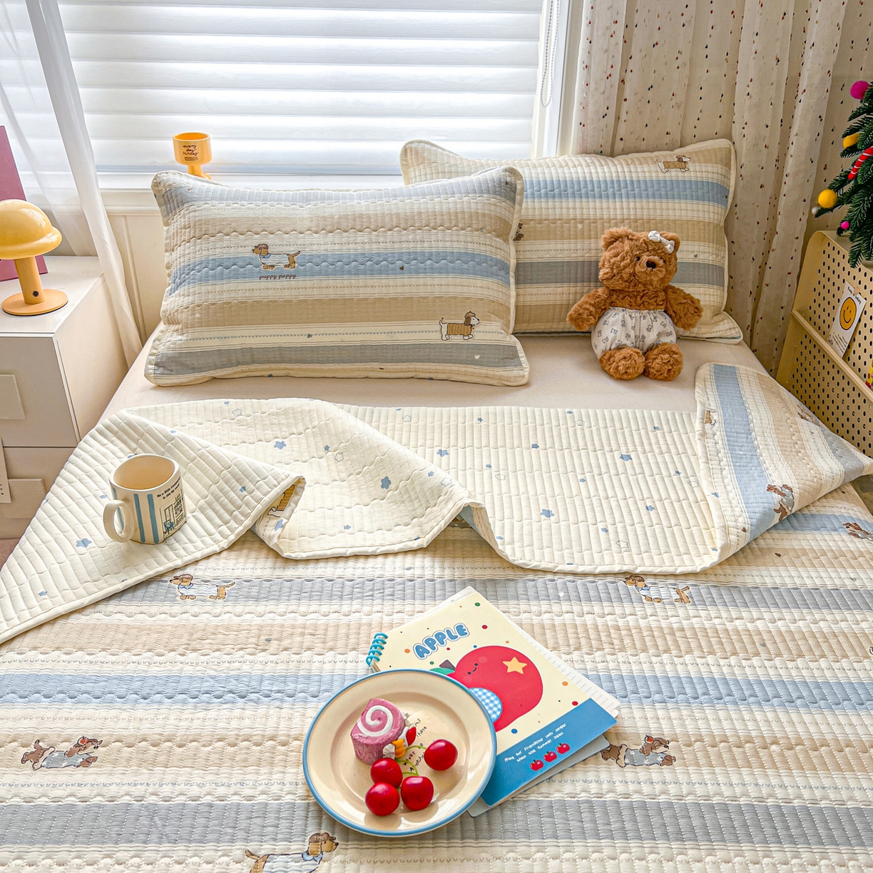 91家纺网 家纺一手货源 找家纺 舒居家纺 2026春夏新款双面全棉单床盖 床盖单件 奔跑小狗