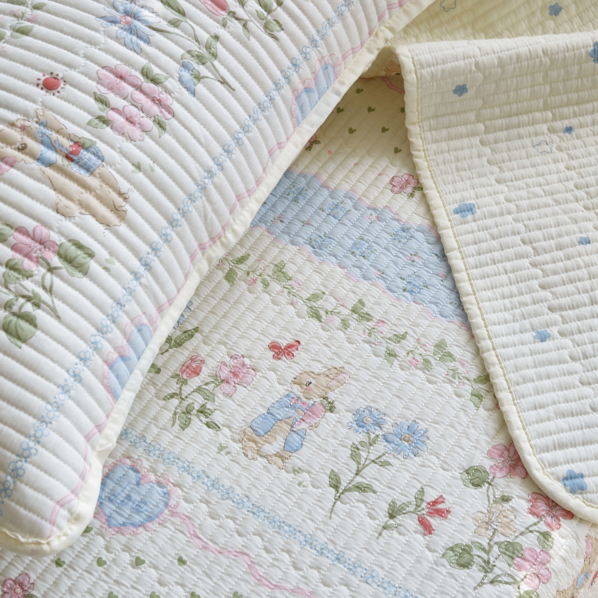 91家纺网 家纺一手货源 找家纺 舒居家纺 2026春夏新款双面全棉单床盖 床盖单件 兔兔乐园