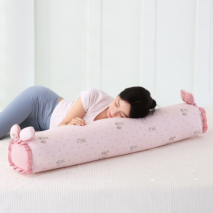 91家纺网 家纺一手货源 找家纺 蔻眠 全棉印花双层纱长抱枕夹腿抱枕长枕芯儿童学生成人枕头 粉色小兔