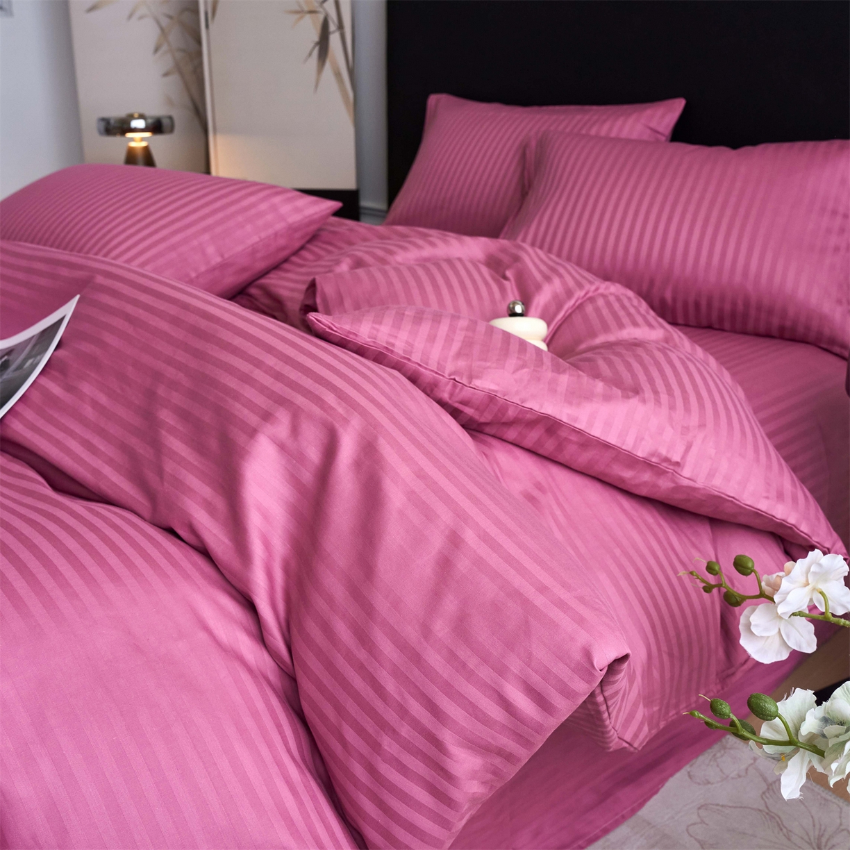 91家纺网 家纺一手货源 找家纺 兰紫橙家纺 2026新款全棉纯棉纯色贡缎缎条四件套 缎条-豆沙