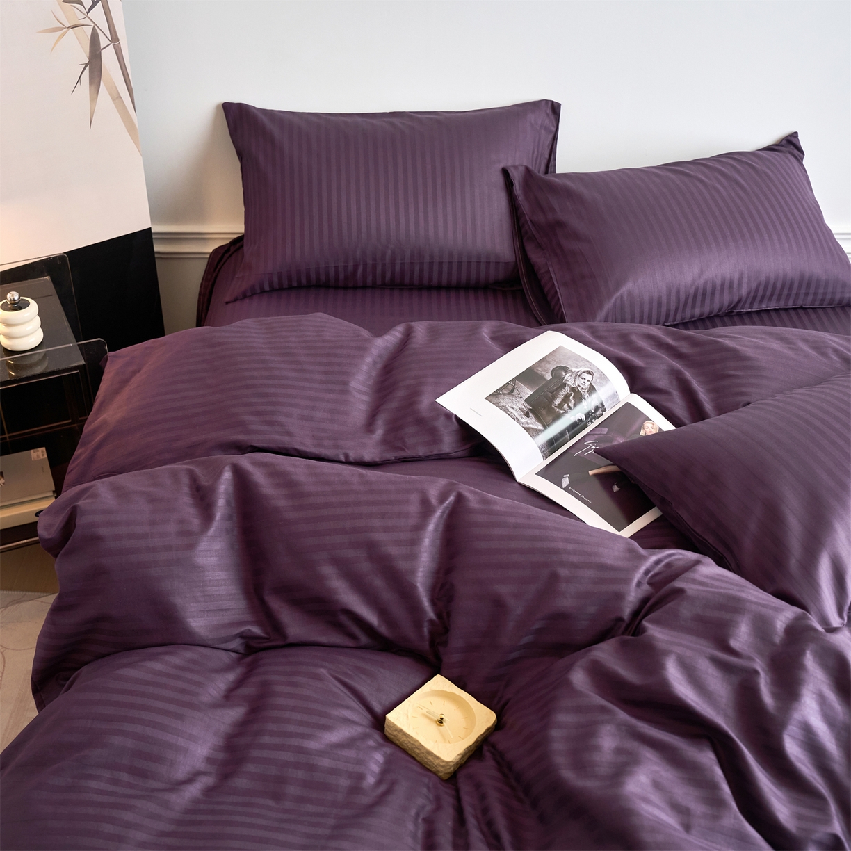 91家纺网 家纺一手货源 找家纺 兰紫橙家纺 2026新款全棉纯棉纯色贡缎缎条四件套 缎条-茄紫