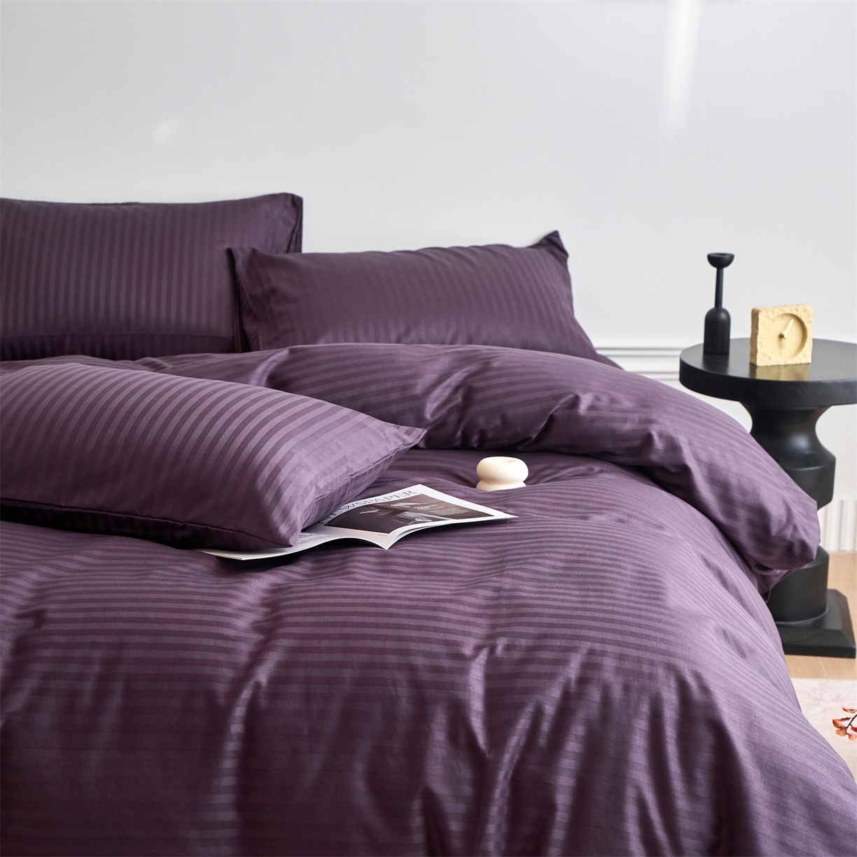 91家纺网 家纺一手货源 找家纺 兰紫橙家纺 2026新款全棉纯棉纯色贡缎缎条四件套 缎条-茄紫