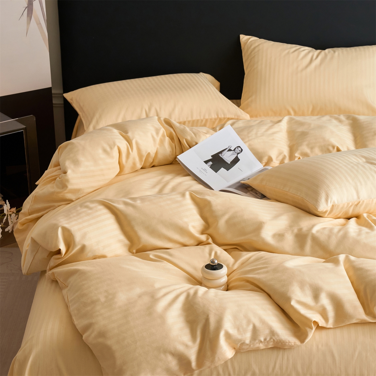 91家纺网 家纺一手货源 找家纺 兰紫橙家纺 2026新款全棉纯棉纯色贡缎缎条四件套 缎条-米黄