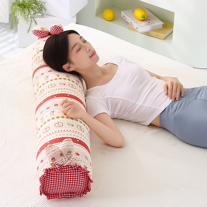 91家纺网 家纺一手货源 找家纺 蔻眠 全棉印花双层纱长抱枕夹腿抱枕长枕芯儿童学生成人枕头 红苹果星星