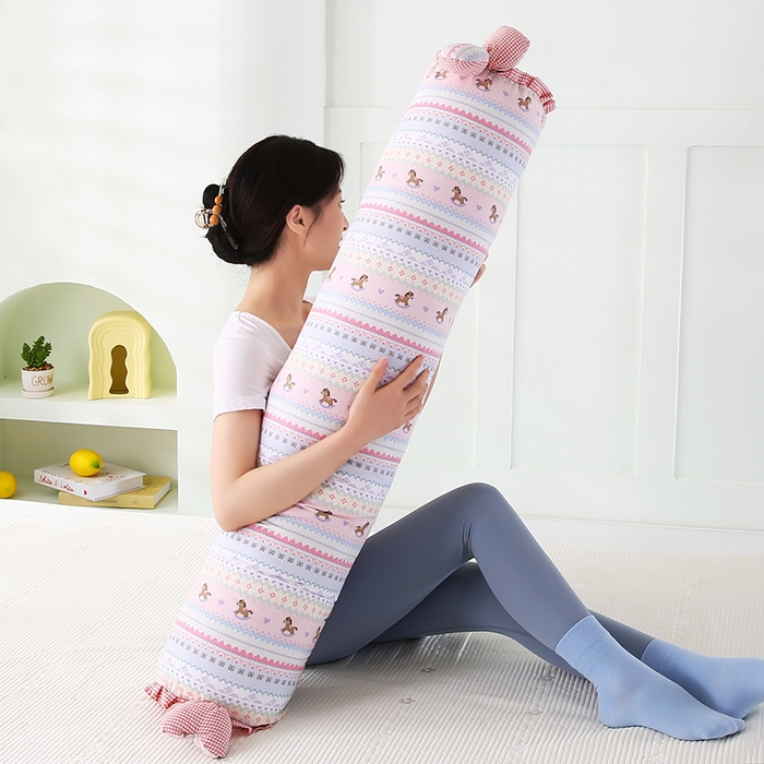 91家纺网 家纺一手货源 找家纺 蔻眠 全棉印花双层纱长抱枕夹腿抱枕长枕芯儿童学生成人枕头 花园木马