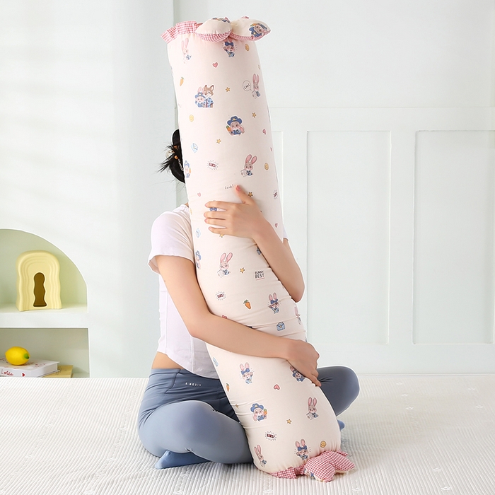 91家纺网 家纺一手货源 找家纺 蔻眠 全棉印花双层纱长抱枕夹腿抱枕长枕芯儿童学生成人枕头 兔警官