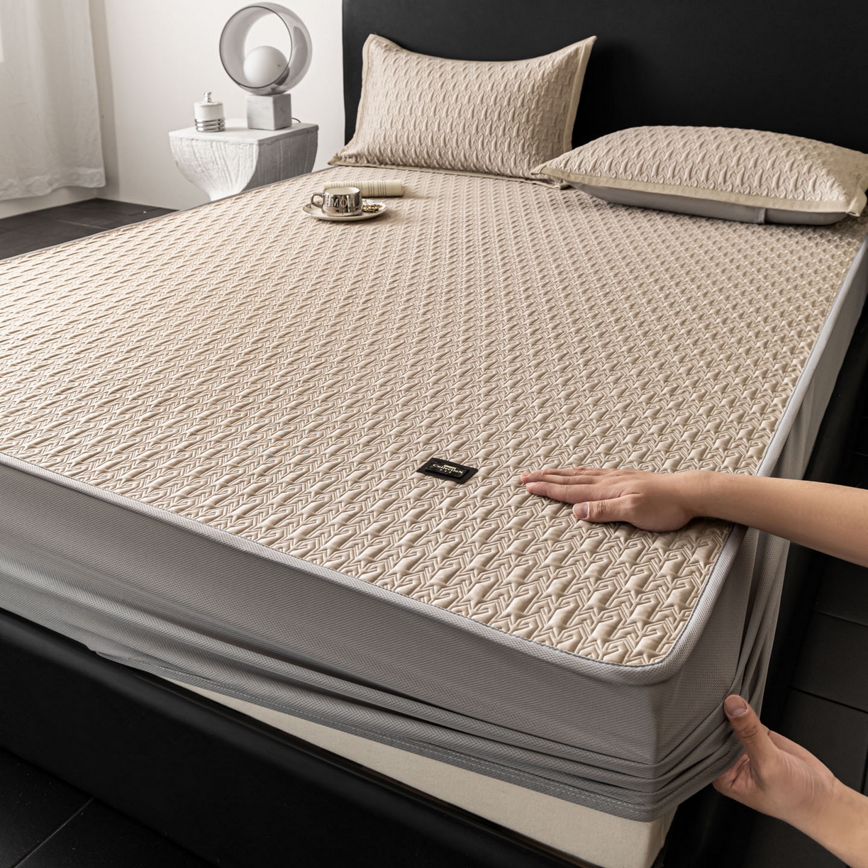 91家纺网 家纺一手货源 找家纺 耐思家纺 2026新款A类复合三明治PE乙纶提花冰豆豆凉席床笠海之恋系列（提供买家秀） 海之恋-卡其床笠款