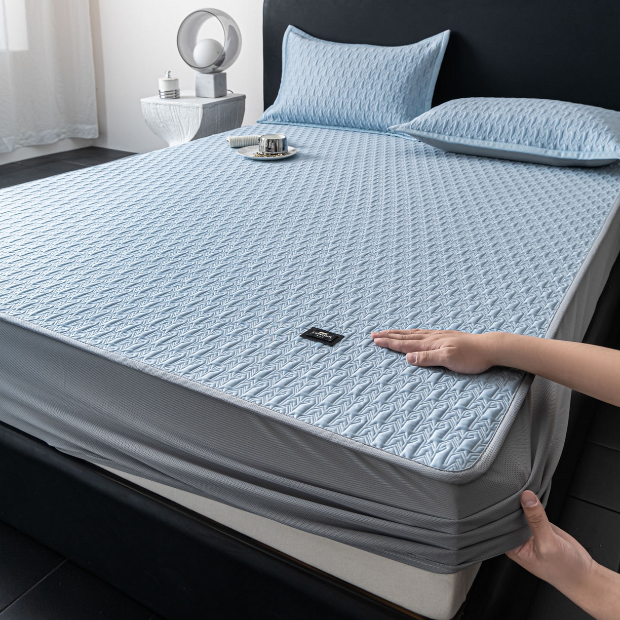 91家纺网 家纺一手货源 找家纺 耐思家纺 2026新款A类复合三明治PE乙纶提花冰豆豆凉席床笠海之恋系列（提供买家秀） 海之恋-蓝床笠款