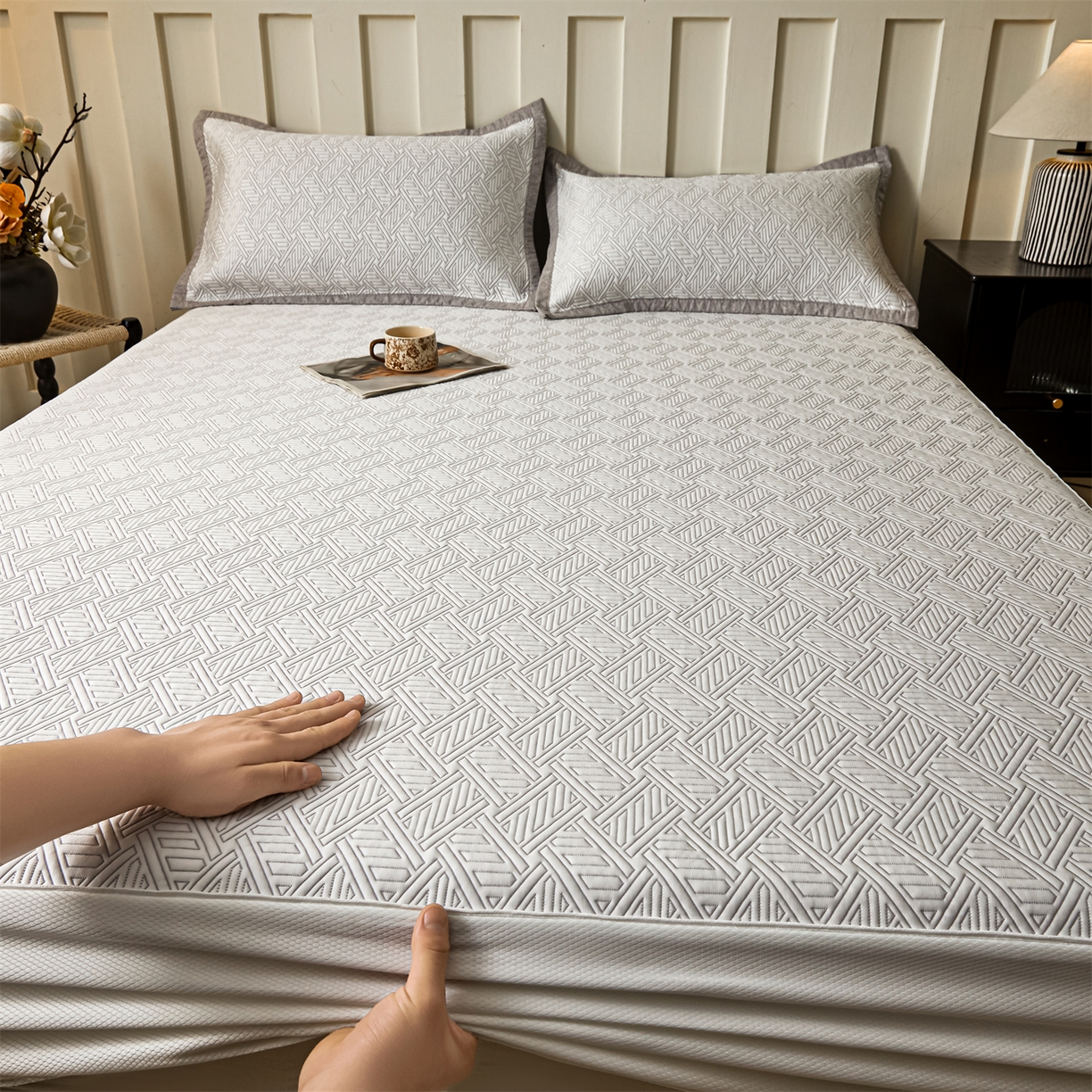 91家纺网 家纺一手货源 找家纺 耐思家纺 2026新款高端三明治硅胶复合PE乙纶提花冰豆豆凉席空调席韩版NIS系列（提供买家秀）床笠款 韩INS-纵横灰