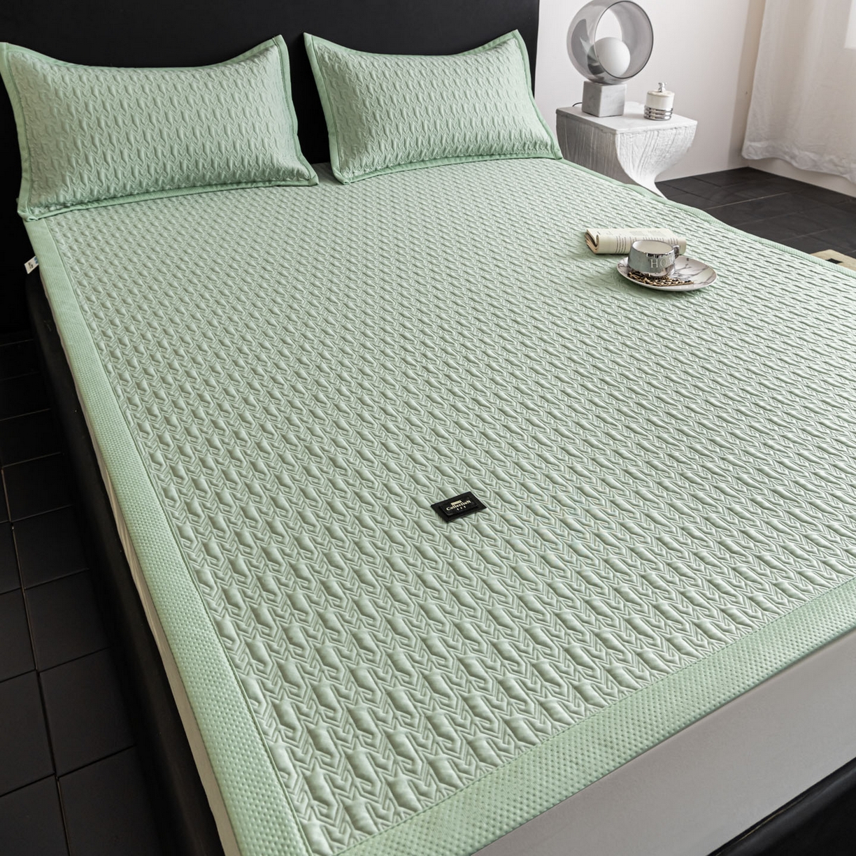 91家纺网 家纺一手货源 找家纺 耐思家纺 2026新款A类复合三明治PE乙纶提花冰豆豆凉席床笠海之恋系列（提供买家秀） 海之恋-绿床席款