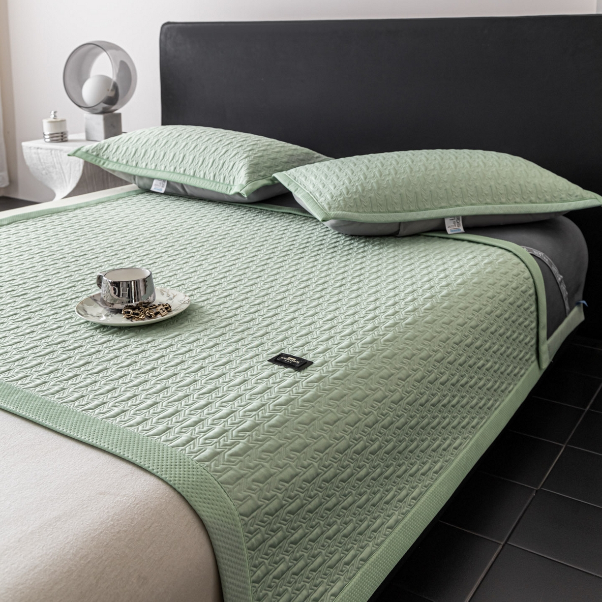 91家纺网 家纺一手货源 找家纺 耐思家纺 2026新款A类复合三明治PE乙纶提花冰豆豆凉席床笠海之恋系列（提供买家秀） 海之恋-绿床席款