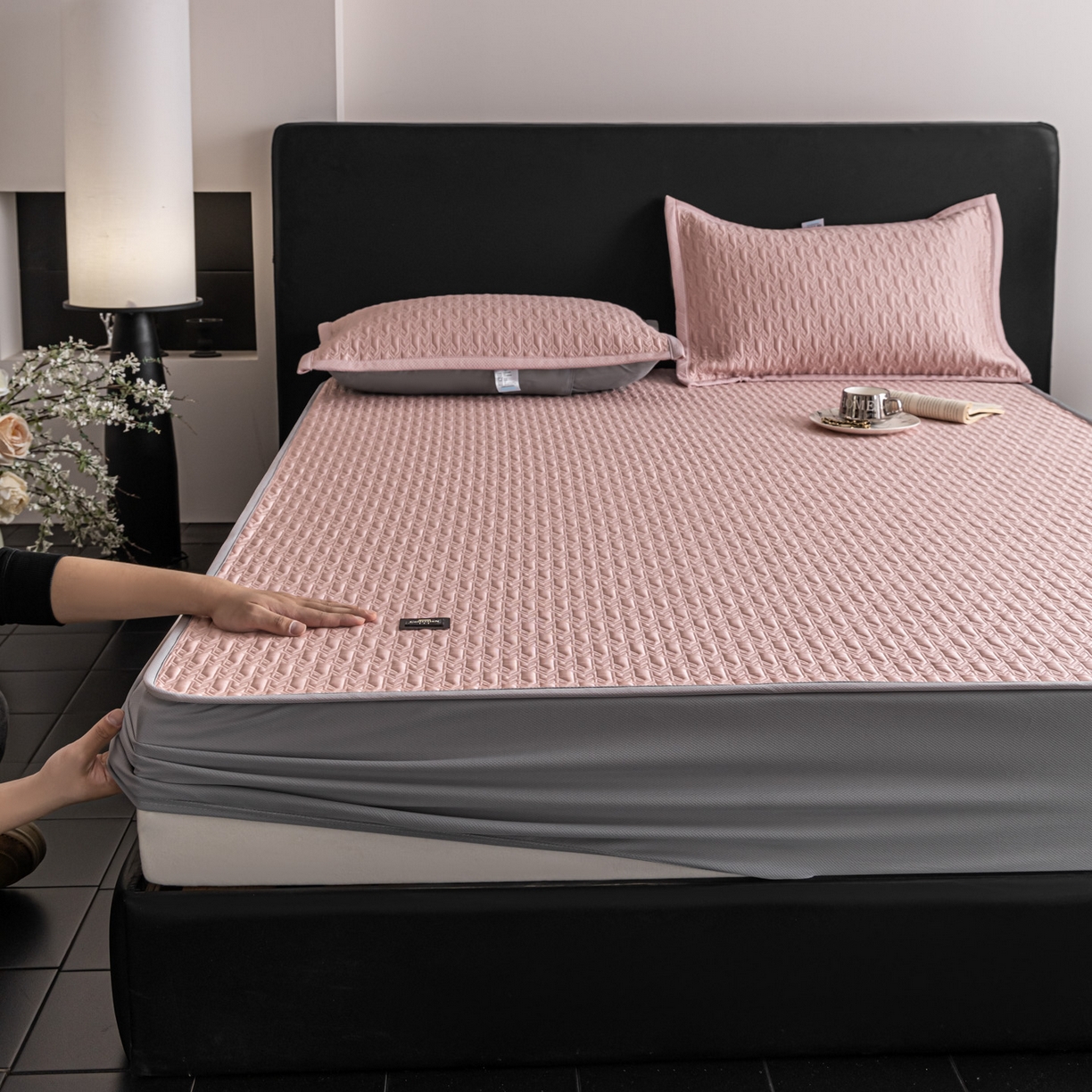 91家纺网 家纺一手货源 找家纺 耐思家纺 2026新款A类复合三明治PE乙纶提花冰豆豆凉席床笠海之恋系列（提供买家秀） 海之恋-粉床笠款