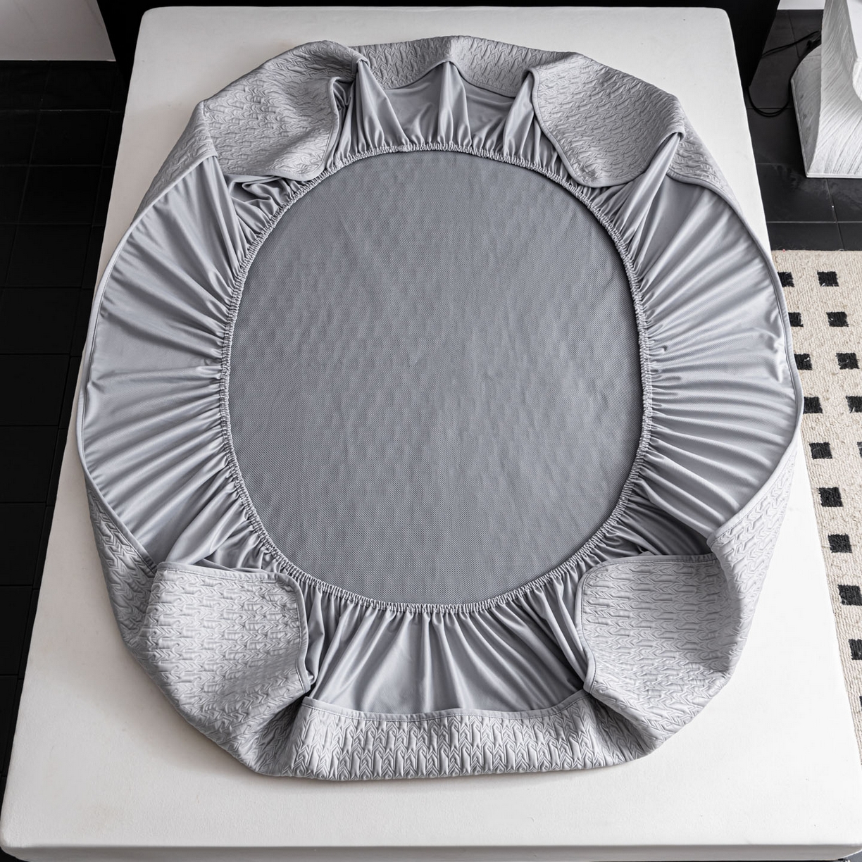 91家纺网 家纺一手货源 找家纺 耐思家纺 2026新款A类复合三明治PE乙纶提花冰豆豆凉席床笠海之恋系列（提供买家秀） 海之恋-灰床笠款