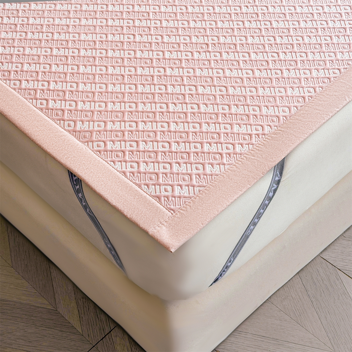 91家纺网 家纺一手货源 找家纺 （总）耐思家纺 2026新款A类高端pe双面乙纶冰豆豆凉席摩登MIO系列（提供买家秀）