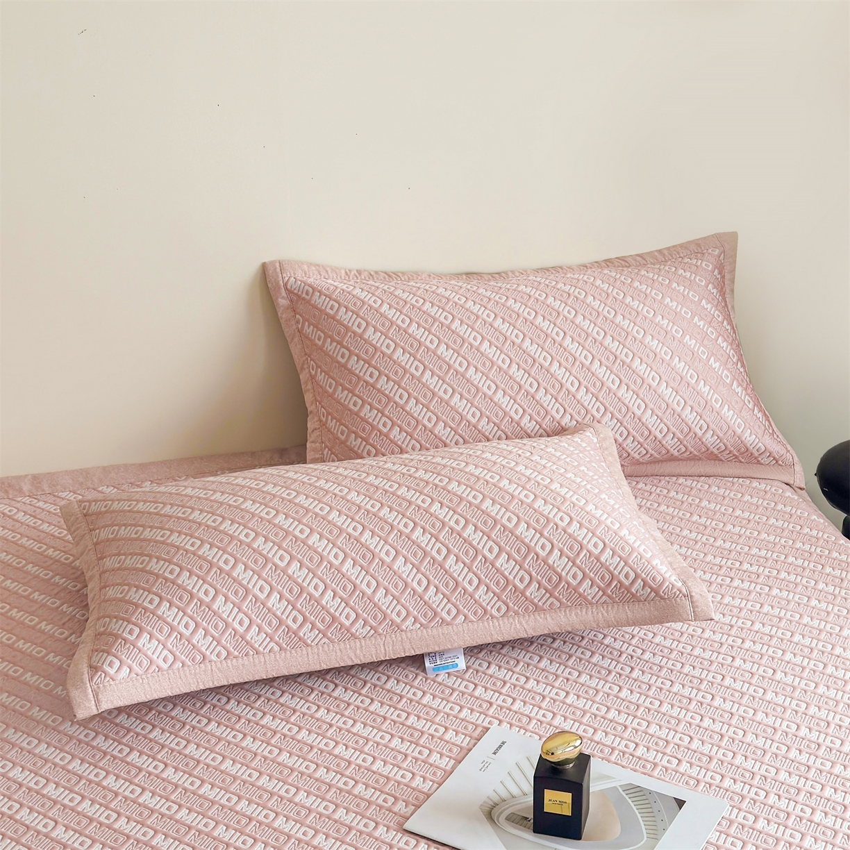 91家纺网 家纺一手货源 找家纺 （总）耐思家纺 2026新款A类高端pe双面乙纶冰豆豆凉席摩登MIO系列（提供买家秀）