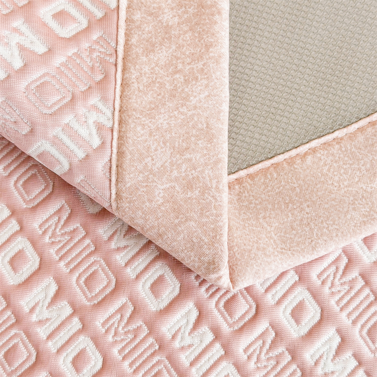 91家纺网 家纺一手货源 找家纺 （总）耐思家纺 2026新款A类高端pe双面乙纶冰豆豆凉席摩登MIO系列（提供买家秀）