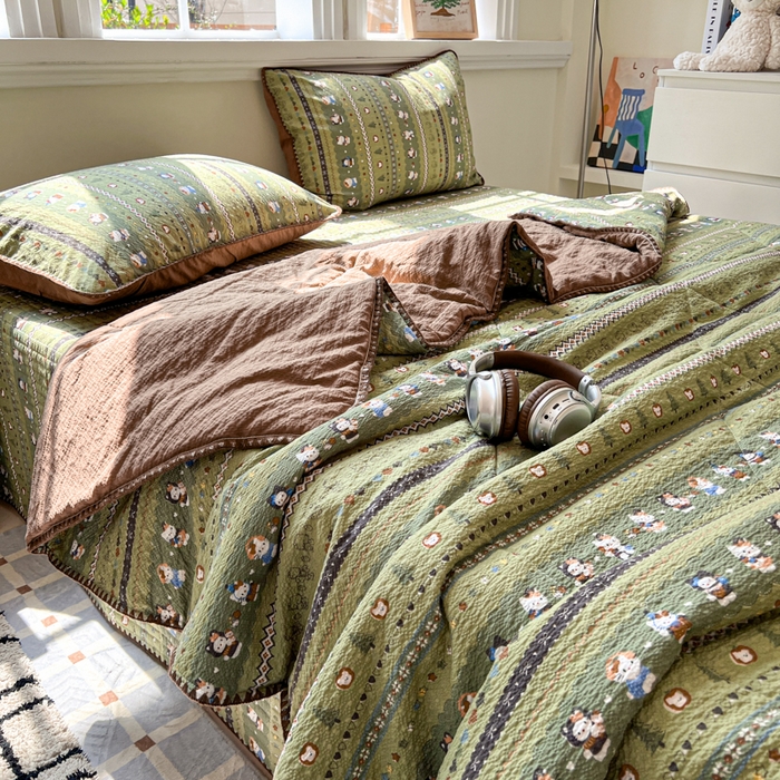 91家纺网 家纺一手货源 找家纺 禾沐 2026新款泡芙纱三角针床盖夏被四件套 森林描绘