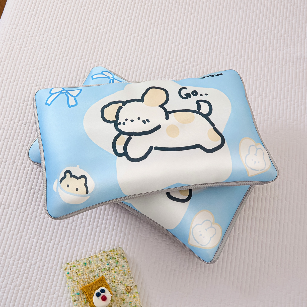 91家纺网 家纺一手货源 找家纺 云恋家纺 2026新款儿童卡通A类冰丝凉席枕套一对装夏季凉感丝可拆枕头儿童学生单人枕芯套 米可