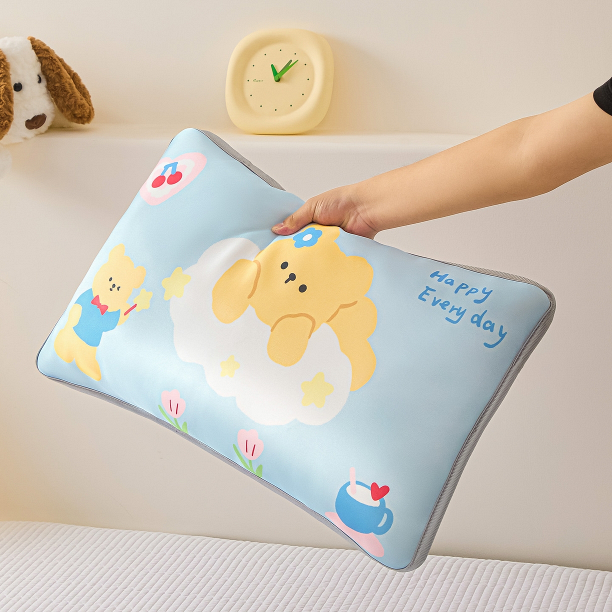 91家纺网 家纺一手货源 找家纺 云恋家纺 2026新款儿童卡通A类冰丝凉席枕套一对装夏季凉感丝可拆枕头儿童学生单人枕芯套 魔力小熊