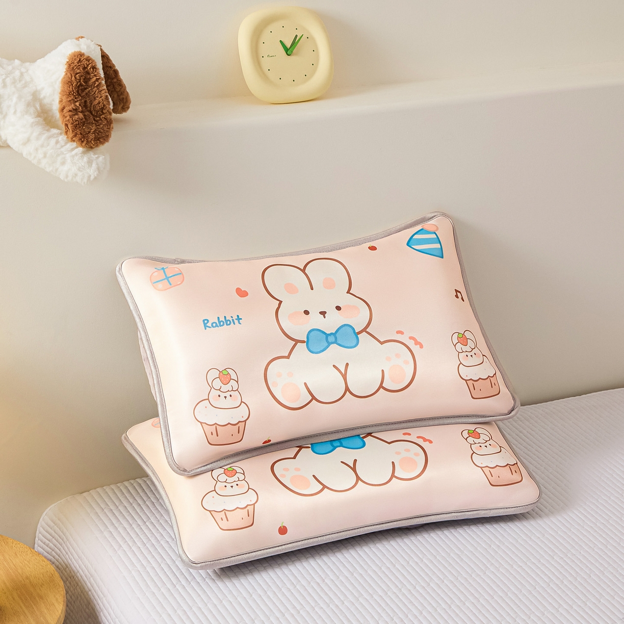 91家纺网 家纺一手货源 找家纺 云恋家纺 2026新款儿童卡通A类冰丝凉席枕套一对装夏季凉感丝可拆枕头儿童学生单人枕芯套 奶酪萌兔