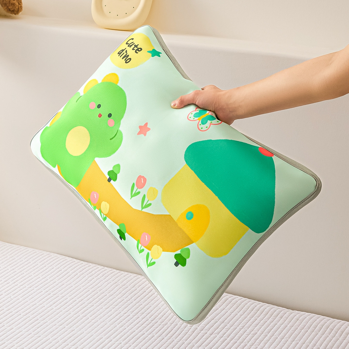 91家纺网 家纺一手货源 找家纺 云恋家纺 2026新款儿童卡通A类冰丝凉席枕套一对装夏季凉感丝可拆枕头儿童学生单人枕芯套 小龙嘟嘟