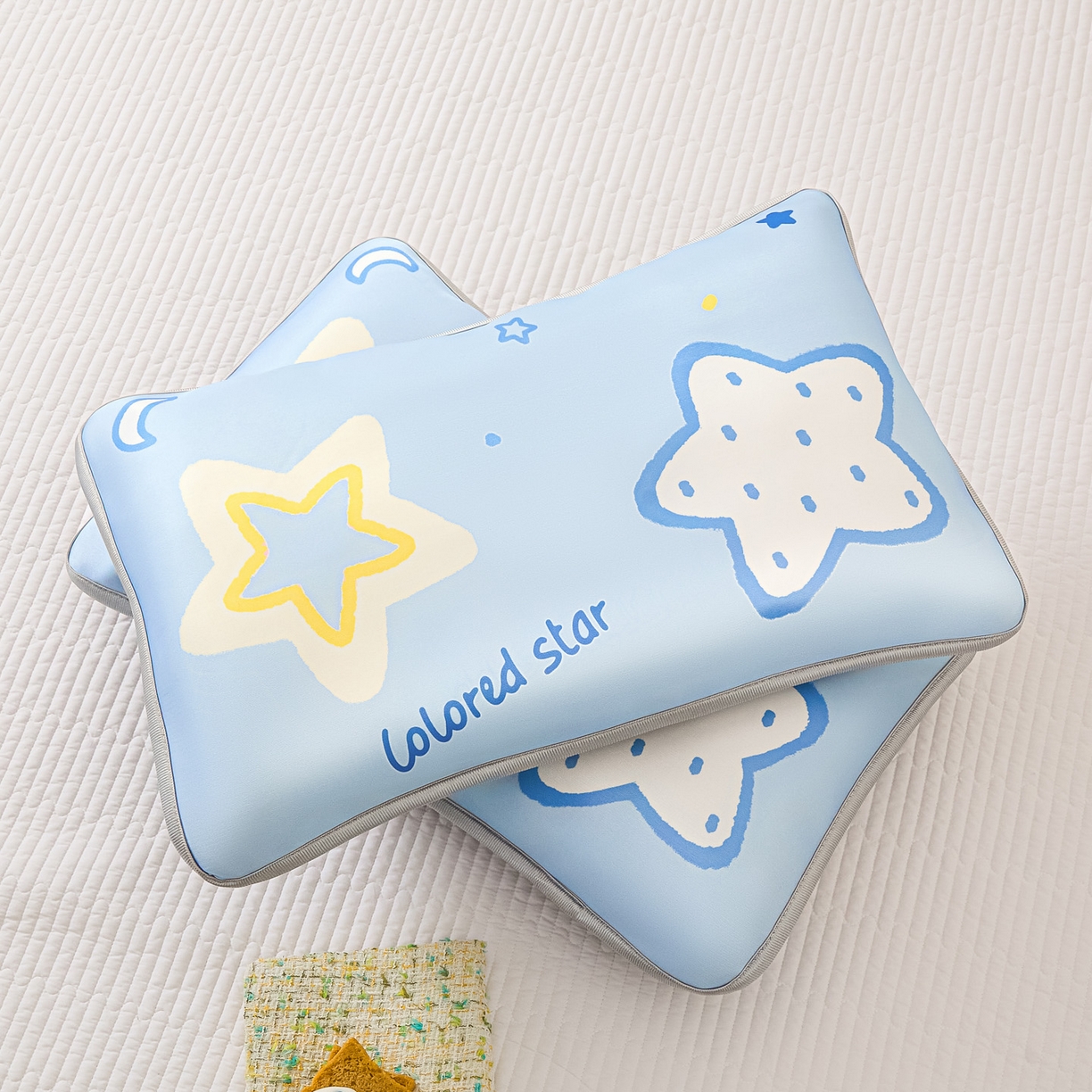 91家纺网 家纺一手货源 找家纺 云恋家纺 2026新款儿童卡通A类冰丝凉席枕套一对装夏季凉感丝可拆枕头儿童学生单人枕芯套 星蓝