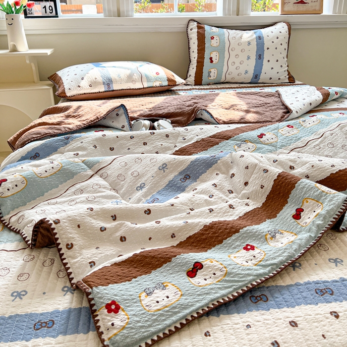 91家纺网 家纺一手货源 找家纺 禾沐 2026新款泡芙纱三角针床盖夏被四件套 KT 猫