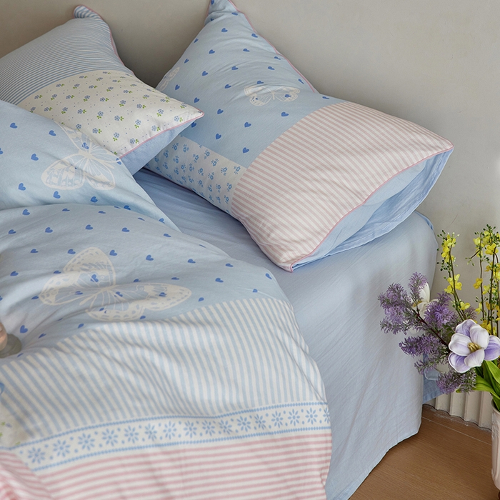 91家纺网 家纺一手货源 找家纺 （总）风向标家纺 2026新款A类母婴级纯棉双层纱印花四件套-云羽织梦